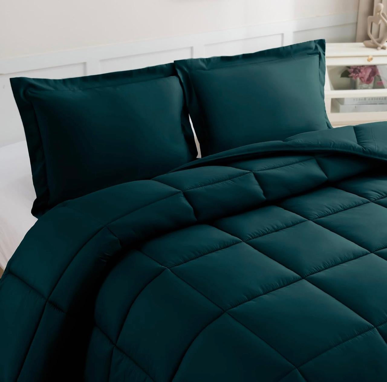 Elegant Comfort 3-Piece Box Stitched Down Alternative Comforter with Shams - Ultra Soft for All Season Duvet Insert with Corner Tabs, Plush Cozy 3PC Comforter Set, Oversize King, Marine Teal
