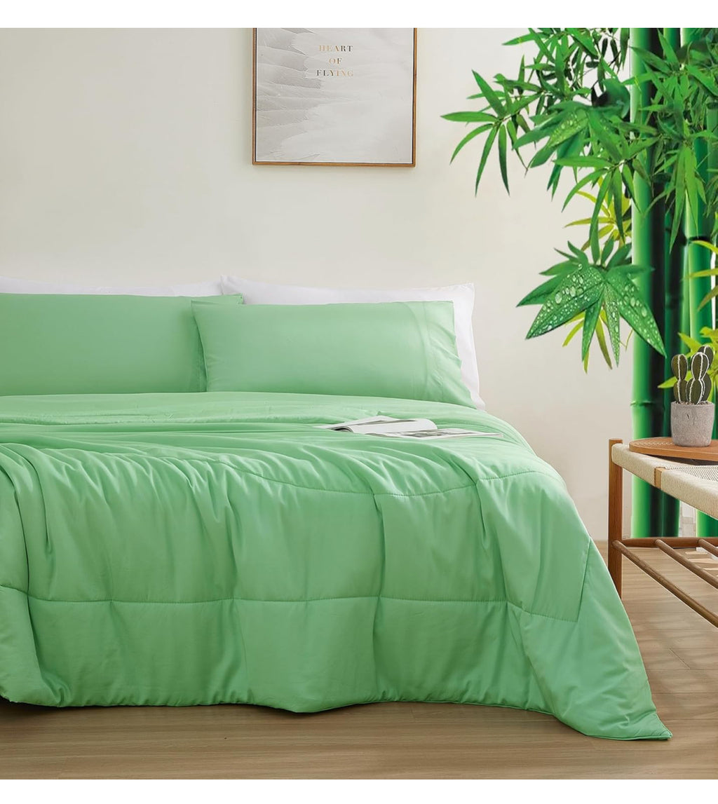 Natural Cooling Comforter Set King Size 3 Pieces, Soft Breathable Moisture-Wicking Quilt with Matching Pillowcases, Perfect for Hot Sleepers & Night Sweats (Green)